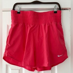 Nike High Waisted Bright‎ Coral Dri-Fit Lined Athletic Shorts Size Large NWT